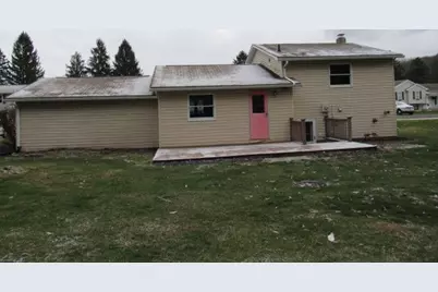 860 Lansberry Court, Somerset Boro, PA 15501 - Photo 5