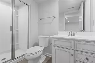 5026 Summit Dr, South Park, PA 15129 - Photo 27