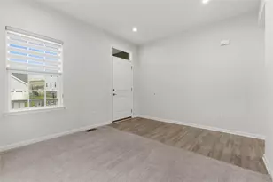 5026 Summit Dr, South Park, PA 15129 - Photo 7