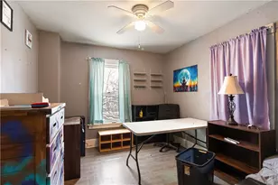 1228 Washington St, Farrell, PA 16121 - Photo 5