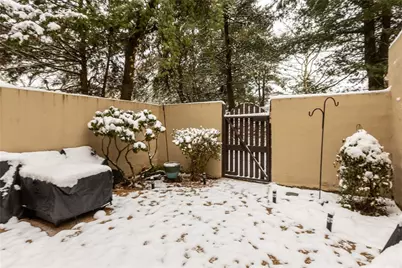 1104 W Ridge Road, Pittsburgh, PA 15101 - Photo 29