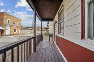 214 S 7th St, Jeannette, PA 15644 - Photo 31