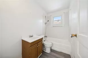 214 S 7th St, Jeannette, PA 15644 - Photo 15