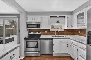 124 MacBeth Dr, Lower Burrell, PA 15068 - Photo 3