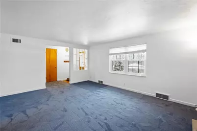 8784 Terrace Dr, Pittsburgh, PA 15237 - Photo 5