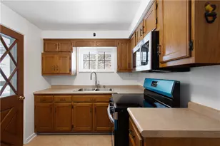 8784 Terrace Dr, Pittsburgh, PA 15237 - Photo 11