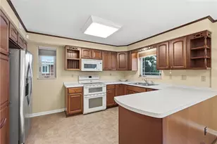 1163 Driftwood Dr, Pittsburgh, PA 15243 - Photo 11