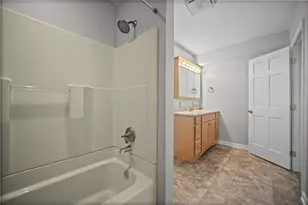 4839 Lougean Ave, Pittsburgh, PA 15207 - Photo 25