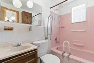 1241 Pleasantvue Dr, Pittsburgh, PA 15227 - Photo 15