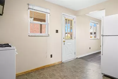 813 Lynda Ln, North Versailles, PA 15137 - Photo 15