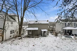 802 McKinley Ave, Vandergrift, PA 15629 - Photo 27