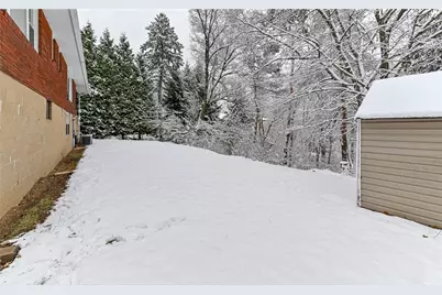 1962 Shady Oak Dr, Pittsburgh, PA 15101 - Photo 33