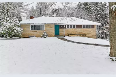 1962 Shady Oak Dr, Pittsburgh, PA 15101 - Photo 1