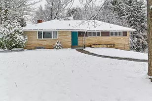 1962 Shady Oak Dr, Pittsburgh, PA 15101 - Photo 1