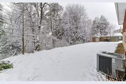 1962 Shady Oak Dr, Pittsburgh, PA 15101 - Photo 31