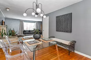 1962 Shady Oak Dr, Pittsburgh, PA 15101 - Photo 9