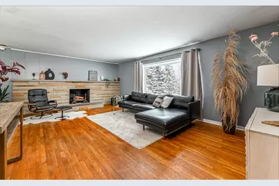 1962 Shady Oak Dr, Pittsburgh, PA 15101 - Photo 3