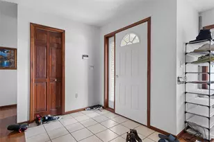 205 Veneze Dr, Robinson Twp, PA 15205 - Photo 7