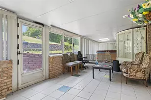 205 Veneze Dr, Robinson Twp, PA 15205 - Photo 15