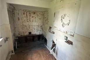 344 Smithfield St, Union Township, PA 16101 - Photo 11