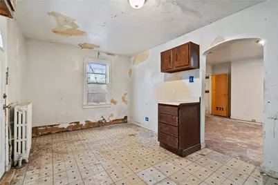 301 Hawkins Ave, Braddock, PA 15104 - Photo 11