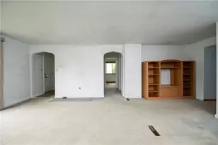 118 McClelland Dr, Indiana Township, PA 15238 - Photo 13