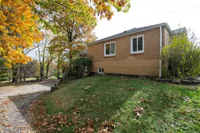 118 McClelland Dr, Indiana Township, PA 15238 - Photo 3