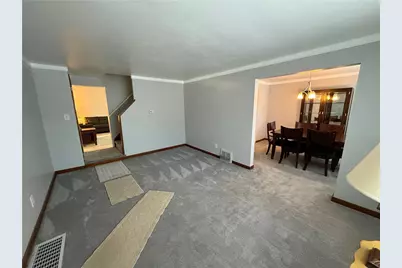 327 Macfarlane Dr, Pittsburgh, PA 15235 - Photo 7