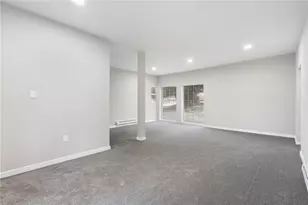 686 Filmore Rd, Pittsburgh, PA 15221 - Photo 11