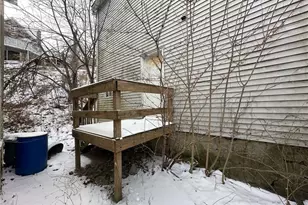 3061 Chartiers Ave, Pittsburgh, PA 15204 - Photo 9