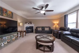 8010 Maureen Dr, Cranberry Township, PA 16066 - Photo 17