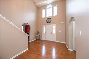 8010 Maureen Dr, Cranberry Township, PA 16066 - Photo 3