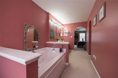 8010 Maureen Dr, Cranberry Township, PA 16066 - Photo 23