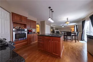 8010 Maureen Dr, Cranberry Township, PA 16066 - Photo 13