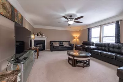 8010 Maureen Dr, Cranberry Township, PA 16066 - Photo 15