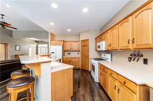 6028 Triple Crown Cir, Hempfield Township, PA 15601 - Photo 17