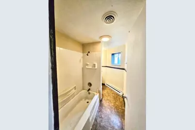 415 N 4th St, Clairton, PA 15025 - Photo 9