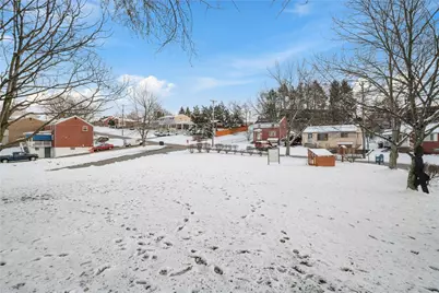 1375 Edgewood Dr, West Homestead, PA 15120 - Photo 25