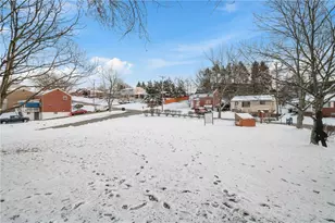 1375 Edgewood Dr, West Homestead, PA 15120 - Photo 25