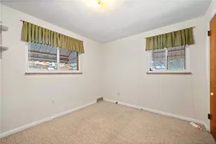 1375 Edgewood Dr, West Homestead, PA 15120 - Photo 11