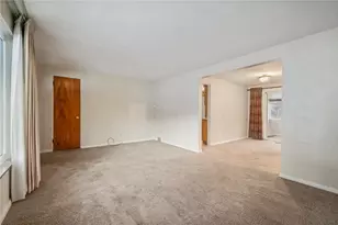 1375 Edgewood Dr, West Homestead, PA 15120 - Photo 5