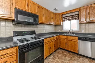 2851 Bella Vista Dr, Hampton, PA 15101 - Photo 11