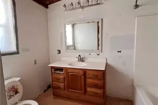 250 Mountain Rd, Georges Township, PA 15401 - Photo 7