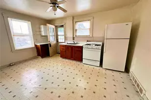 900 Vankirk St, Clairton, PA 15025 - Photo 5