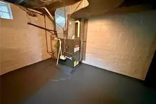 900 Vankirk St, Clairton, PA 15025 - Photo 13