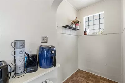 526 Dippold Ave, Baden, PA 15005 - Photo 15