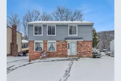 123 Penn Crest Dr, White Oak, PA 15131 - Photo 1