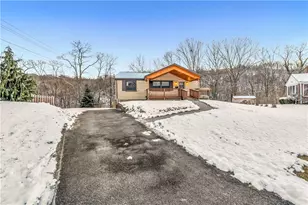 25 Carol Dr, Collier Township, PA 15106 - Photo 3