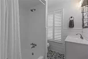 215 Center Ave, Greensburg, PA 15601 - Photo 23