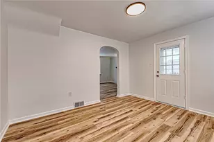 24 S 6th St, Youngwood, PA 15697 - Photo 11